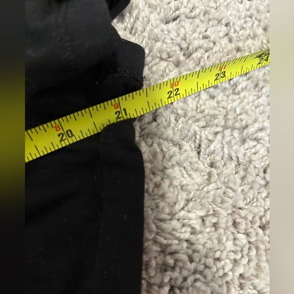 The North Face Women's Classic Black Tee - Picture 2 of 3